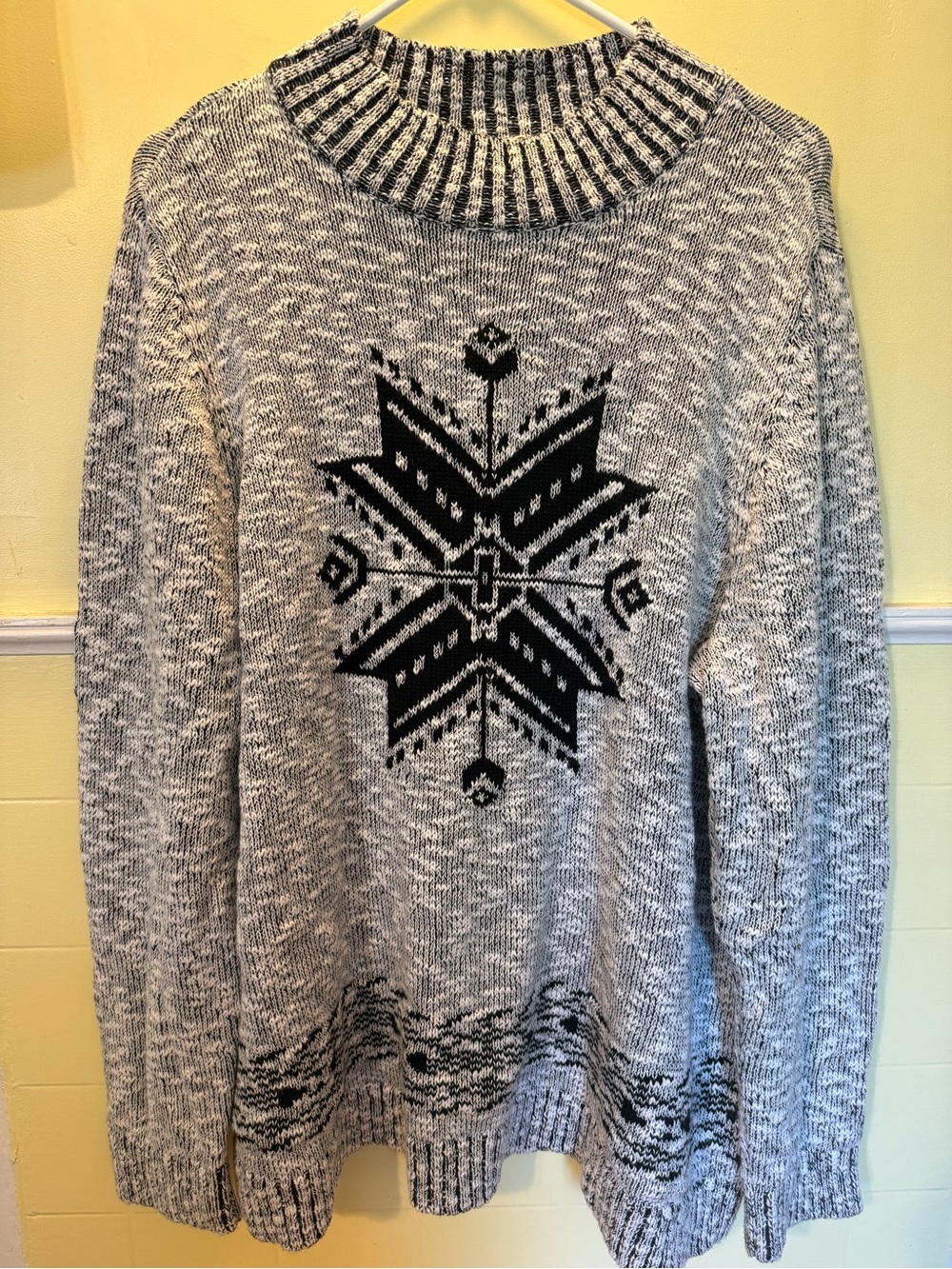 CJ Banks Gray Marled Knit Sweater with Black Snowflake